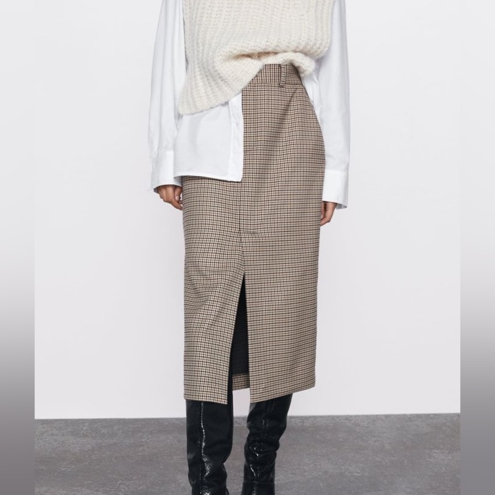 Zara High-Waisted Houndstooth Midi Skirt with Front Slit - Size Small - Picture 2 of 5